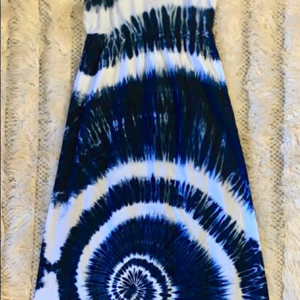 Chico’s Maxi Boho Tie Dye Dress! - Picture 3 of 5